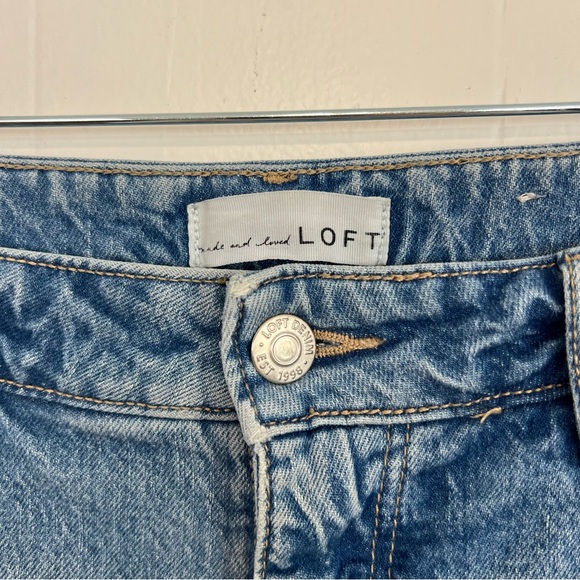 85. LOFT The Curvy Straight Crop Jeans Size 6 28 Distressed Frayed Hem Light - Picture 3 of 6